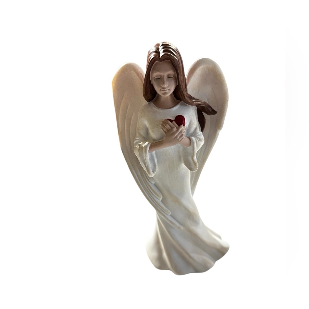 ANGEL WITH HEART RESIN STONE TABLETOP FIGURINE